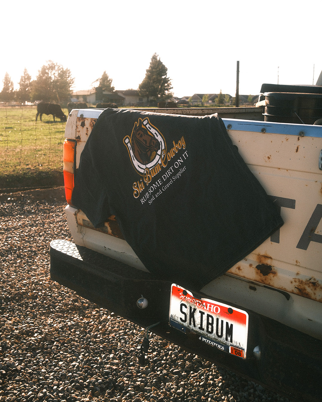 Sand & Gravel Supplier Tee | Vintage Black